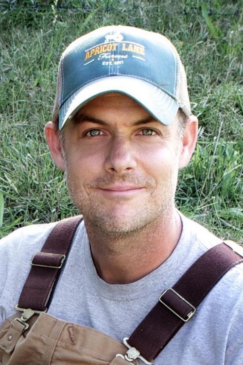 John Chester fotoğrafı