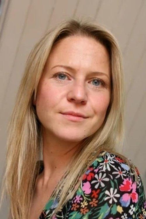 Kellie Bright fotoğrafı