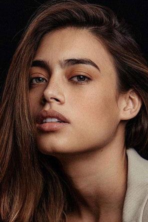 Laura Archbold fotoğrafı