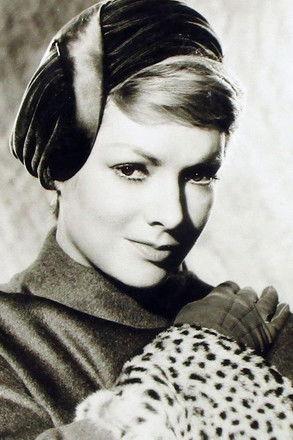 Ruth Leuwerik fotoğrafı