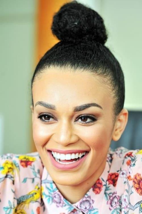 Pearl Thusi fotoğrafı