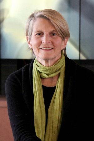 Midge Costin fotoğrafı