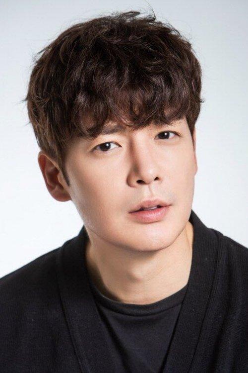 Kang Eun-tak fotoğrafı