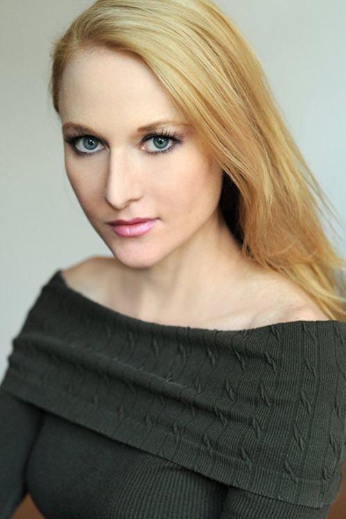 Deedee Luxe fotoğrafı