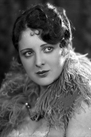 Billie Dove fotoğrafı