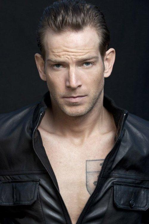 Sean Brosnan fotoğrafı