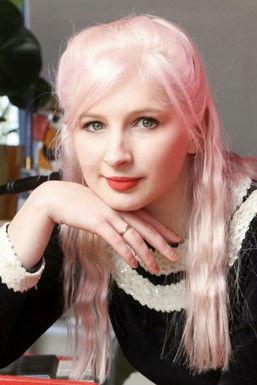 Alice on the Roof fotoğrafı