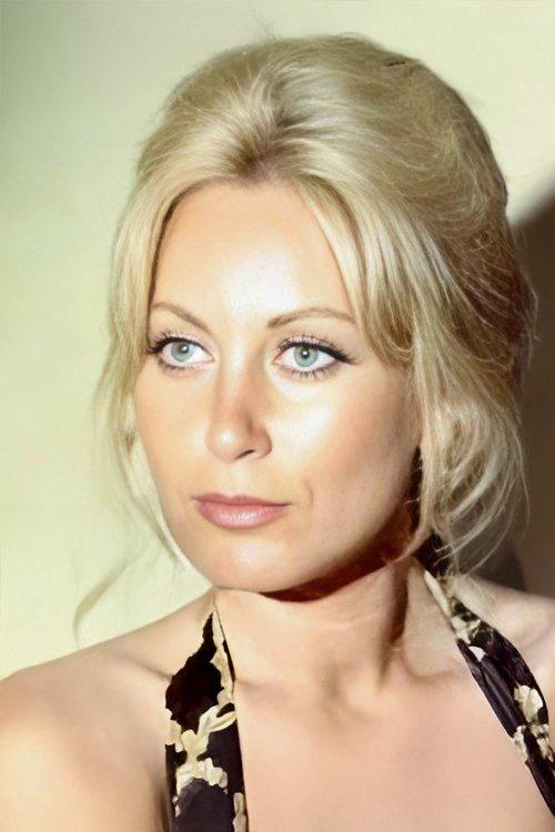 Aynur Aydan fotoğrafı