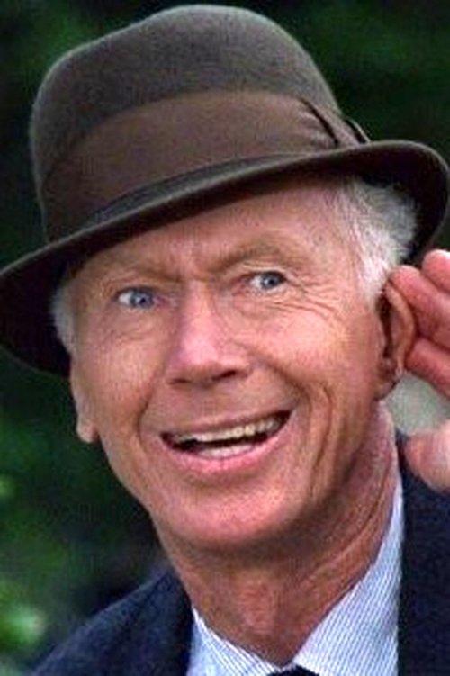 Arthur Tovey fotoğrafı