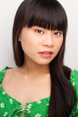 Abby Espiritu fotoğrafı