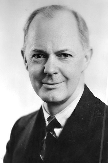 Ernest Butcher fotoğrafı