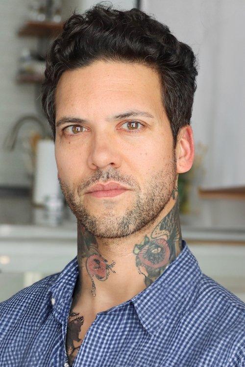 Small Hands fotoğrafı