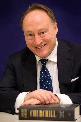 Andrew Roberts fotoğrafı