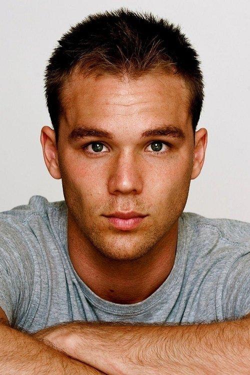 Lincoln Lewis fotoğrafı