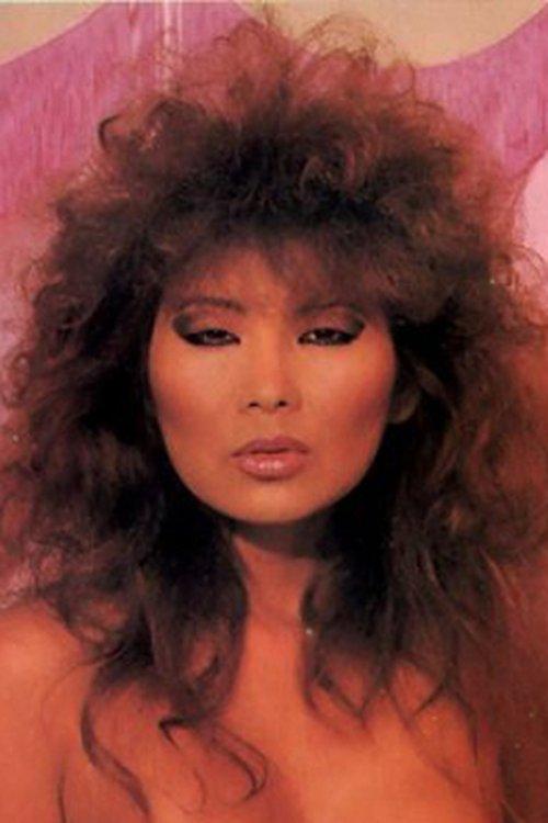 Jade East fotoğrafı