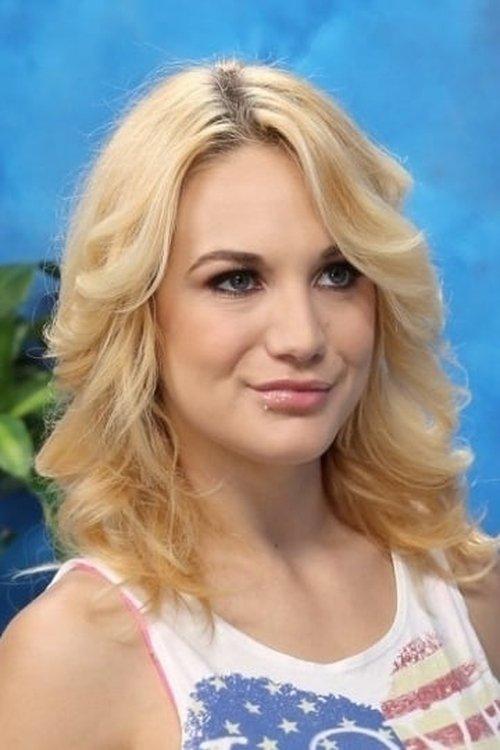 Courtney Shea fotoğrafı