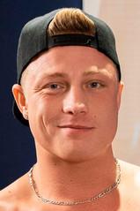 Logan Aarons fotoğrafı