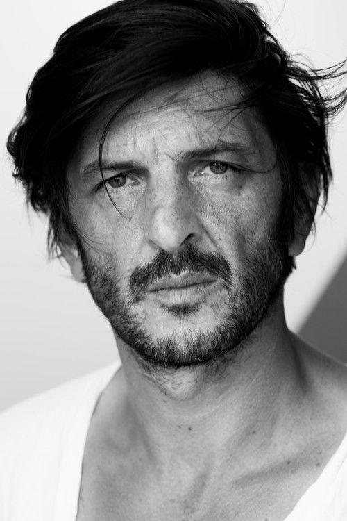 Raphael Roger Levy fotoğrafı