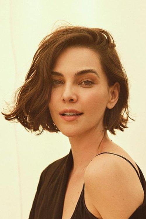 Tainá Müller fotoğrafı