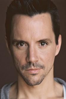 Enrique Sapene fotoğrafı