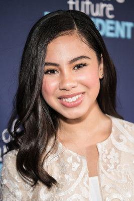 Tess Romero fotoğrafı