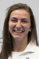 Karriss Artingstall fotoğrafı