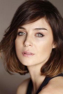 Cora Benesh fotoğrafı