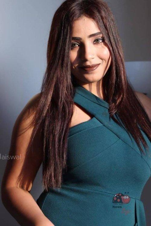 Aayushi Jaiswal fotoğrafı