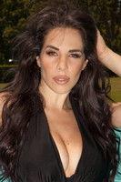 Kim Glow fotoğrafı