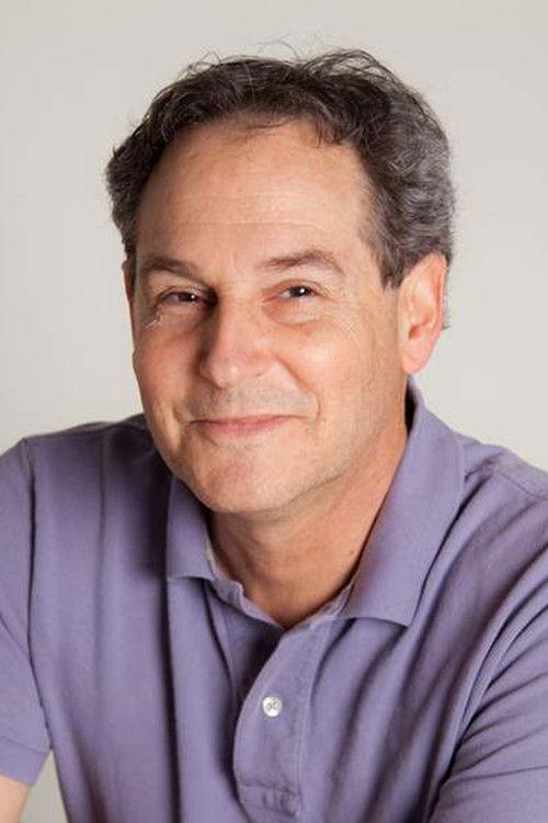 Martin A. Lee fotoğrafı