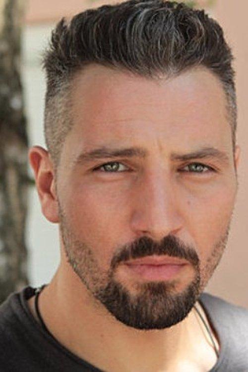 Murathan Muslu fotoğrafı