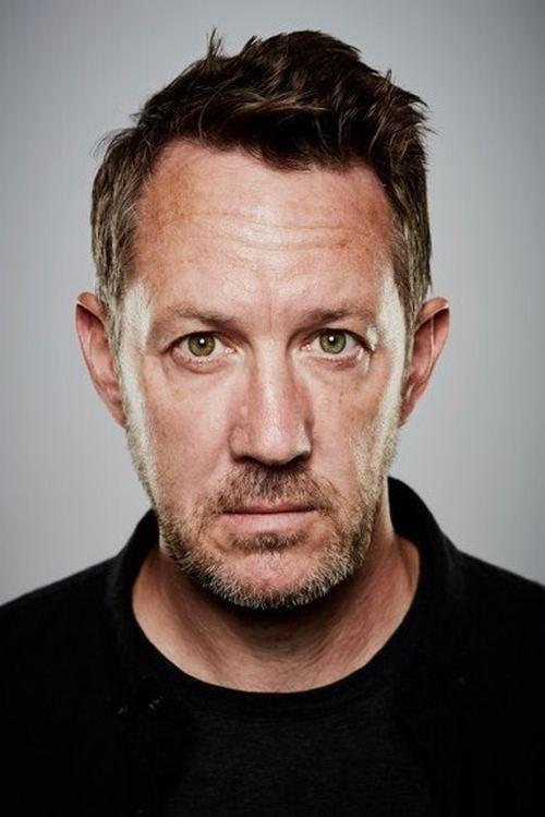 Alan McKenna fotoğrafı