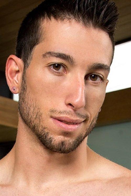 Casey More fotoğrafı