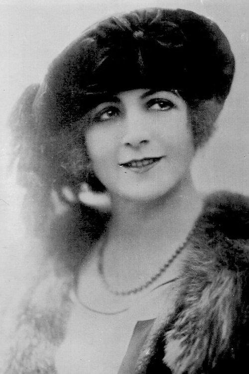 Suzanne Bianchetti fotoğrafı