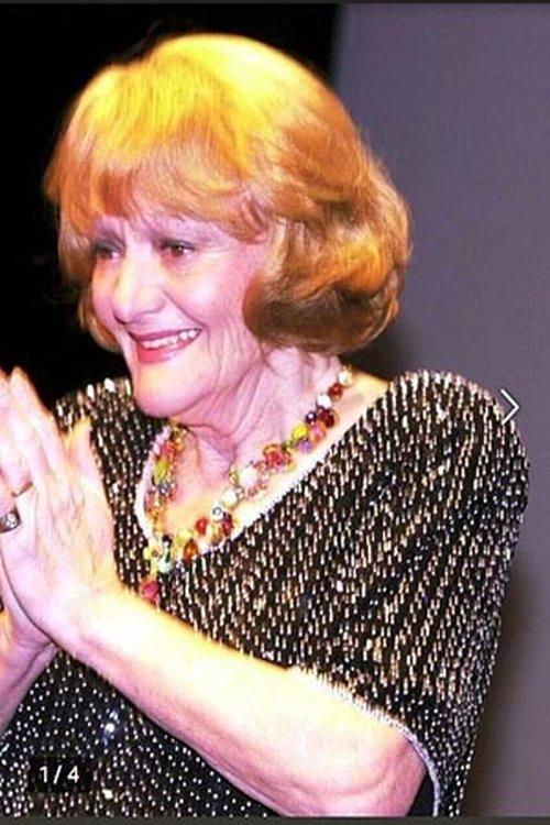 Ines Torelli fotoğrafı