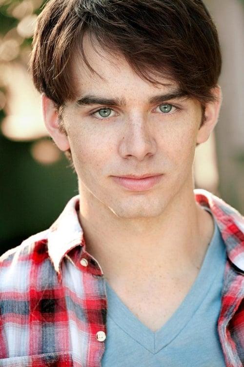 Addison Graham fotoğrafı