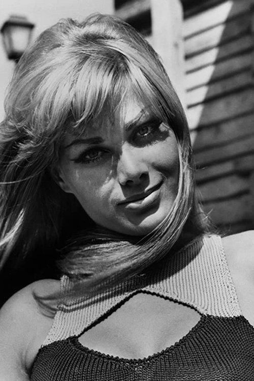 Christa Linder fotoğrafı