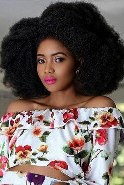 Lunathi Mampofu fotoğrafı