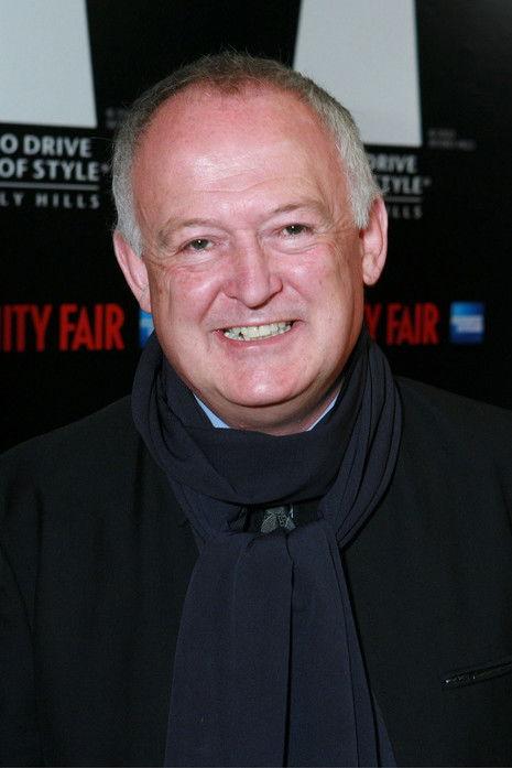 James Acheson fotoğrafı