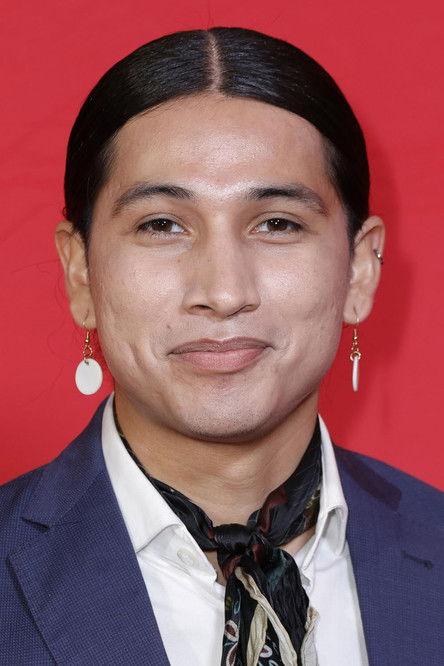 Cole Brings Plenty fotoğrafı