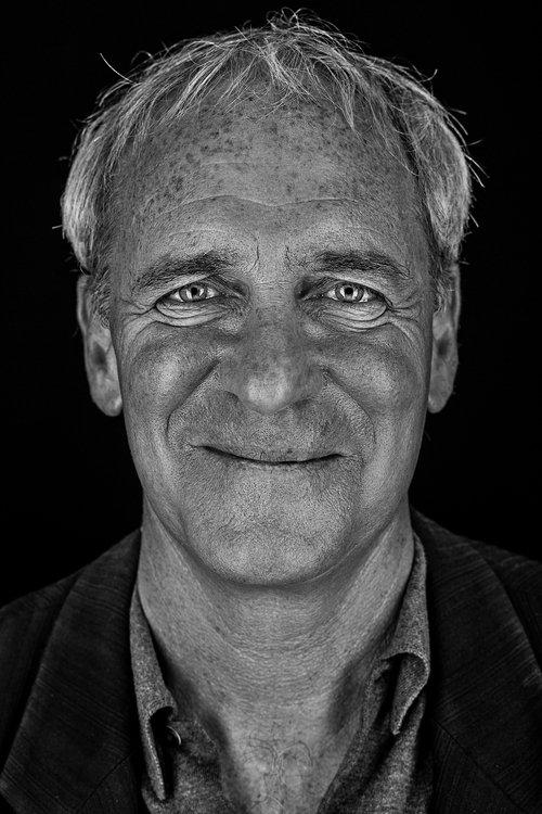 August Zirner fotoğrafı