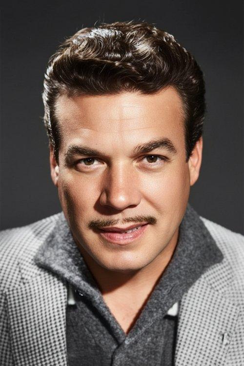 Turgut Özatay fotoğrafı