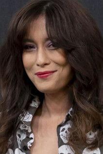 Elly-May Barnes fotoğrafı