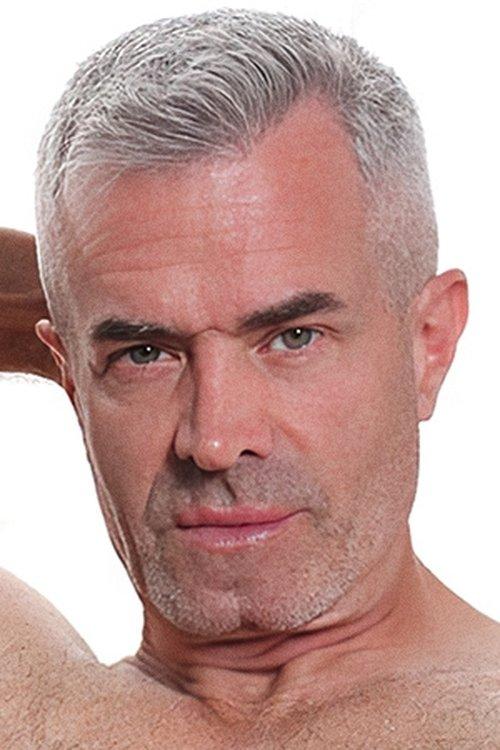 Derek Anthony fotoğrafı