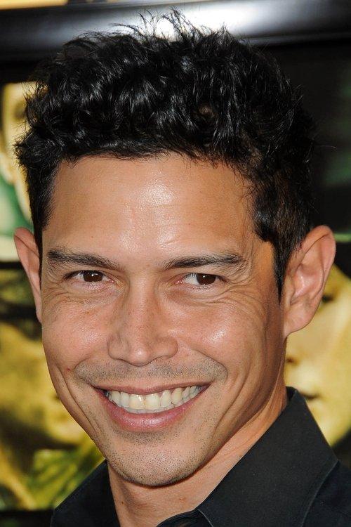 Anthony Ruivivar fotoğrafı