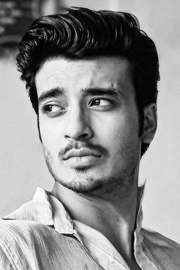 John Bhattacharya fotoğrafı