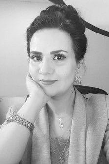 Munazzah Arif fotoğrafı