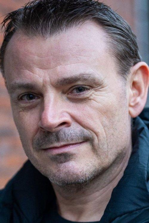 Kim Sønderholm fotoğrafı