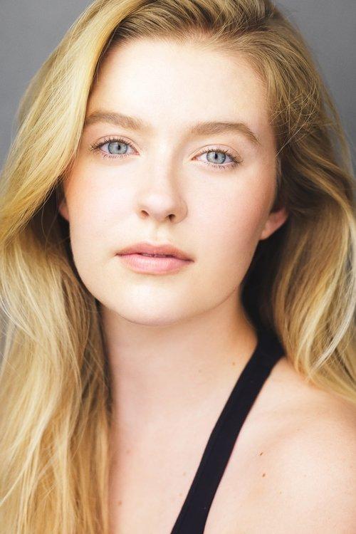 Kennedy McMann fotoğrafı