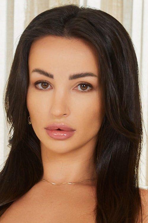 Alyssia Kent fotoğrafı